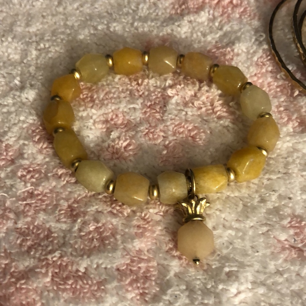 Chico’s stackable bracelet - Picture 2 of 5
